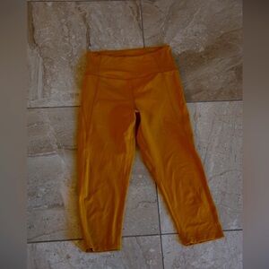 Girlfriend Collective Mustard Yellow High Waisted Legging crop below knee medium